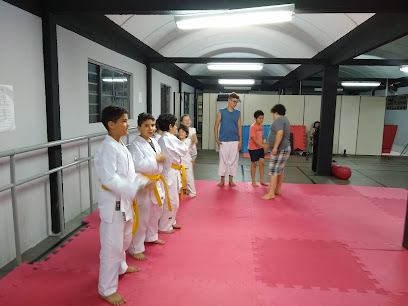 Academia Corpore Sano