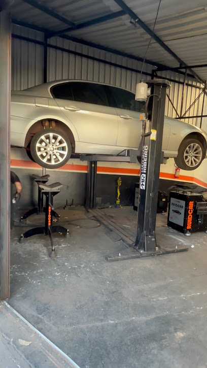 Kustoms Auto Center